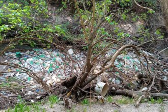 Publican imágenes “desoladoras” de la contaminación en arroyos entrerrianos. Crean Comité para sanearlos