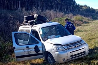 Vehículo de conocida ONG que trasladaba a 5 personas volcó en Entre Ríos