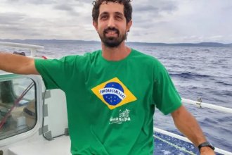 Israel detuvo a entrerriano que viajaba hacia la Franja de Gaza en una flotilla humanitaria: “Está en una cárcel en el desierto”