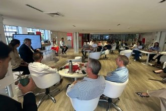 Banco Entre Ríos organizó una charla sobre negocios internacionales en su Centro de Negocios de Paraná
