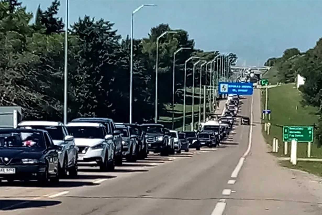 ¿Volverán las colas de uruguayos para venir?
