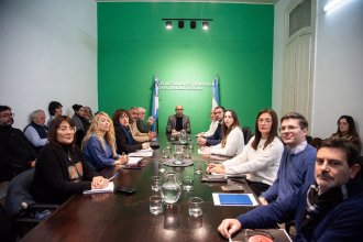 Provincia convocó a los gremios estatales para reabrir la paritaria