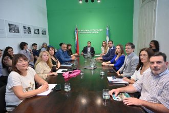 Los gremios no estuvieron de acuerdo con la oferta y la paritaria estatal pasó a cuarto intermedio