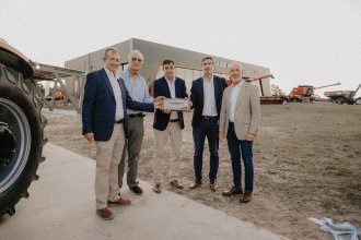 Folmer inauguró la nueva Casa Central del concesionario oficial Case IH