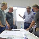 Frigerio y Schneider, en el puerto de Ibicuy. “Hay que abrir las puertas al sector privado”, dijo el ministro y candidato
