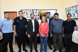 “Entendemos y respetamos la seguridad”, dijo Azcué al reunirse con integrantes de la Policía