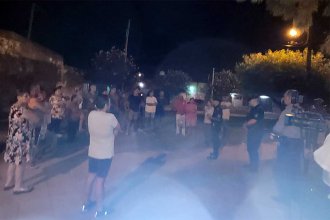 Vecinos de un barrio de Concordia elevaron notas y salieron a la calle para reclamar respuestas del municipio