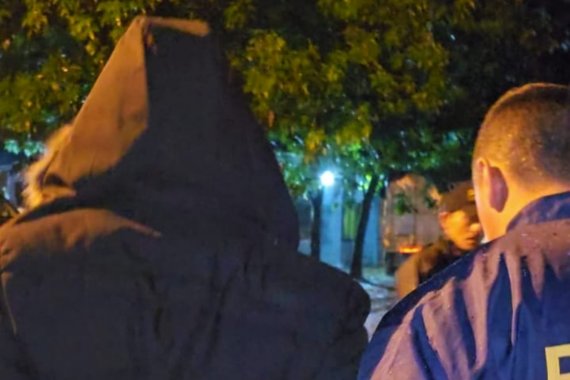 Operativo policial en Colón: detuvieron a un hombre por abuso de arma y secuestraron droga