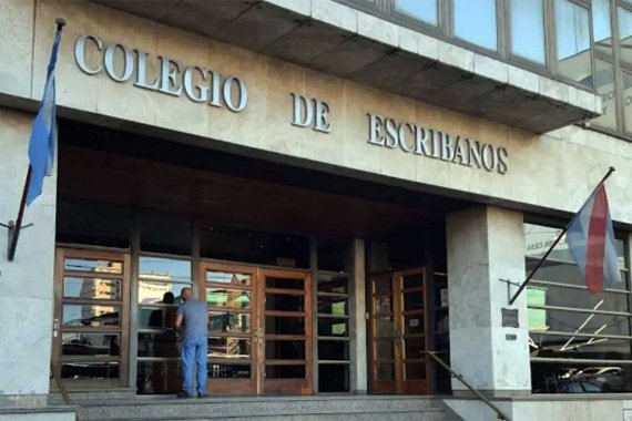 Por decreto, destituyeron a escribano entrerriano. Le atribuyen múltiples y serias faltas a la normativa