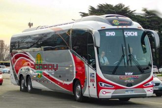 “Me empecé a despertar y sentí su mano tocándome…” Artista de la costa del río Uruguay denunció acoso sexual en un colectivo