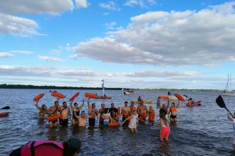 &ldquo;No nos vamos a quedar de brazos cruzados&rdquo;. En Colón hubo una caravana acuática y le respondieron a Olivera