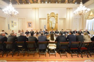 Para ganar apoyo en el Congreso, el Gobierno "premiará" a provincias eficientes y con peso legislativo