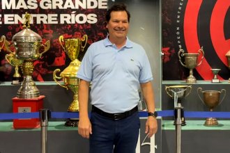 Patronato expresó apoyo a Tapia, hubo reproches y el presidente salió a dar explicaciones