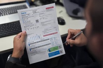 El gobierno provincial actualizó el esquema de tasas y contribuciones en la factura eléctrica
