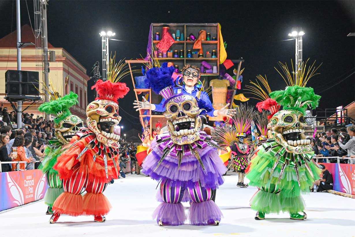 El Carnaval de Gualeguaychú vivió su primera noche, ante más de 15 mil personas - Noticias - Elentrerios.com
