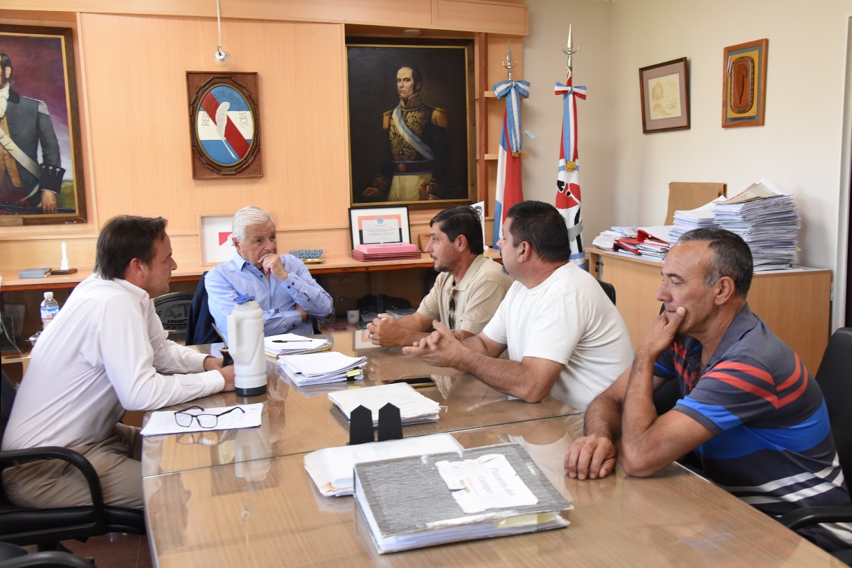 Sin subsidios y con sueldos impagos, se agudiza la crisis del transporte urbano en Concepción del Uruguay - Noticias - Elentrerios.com