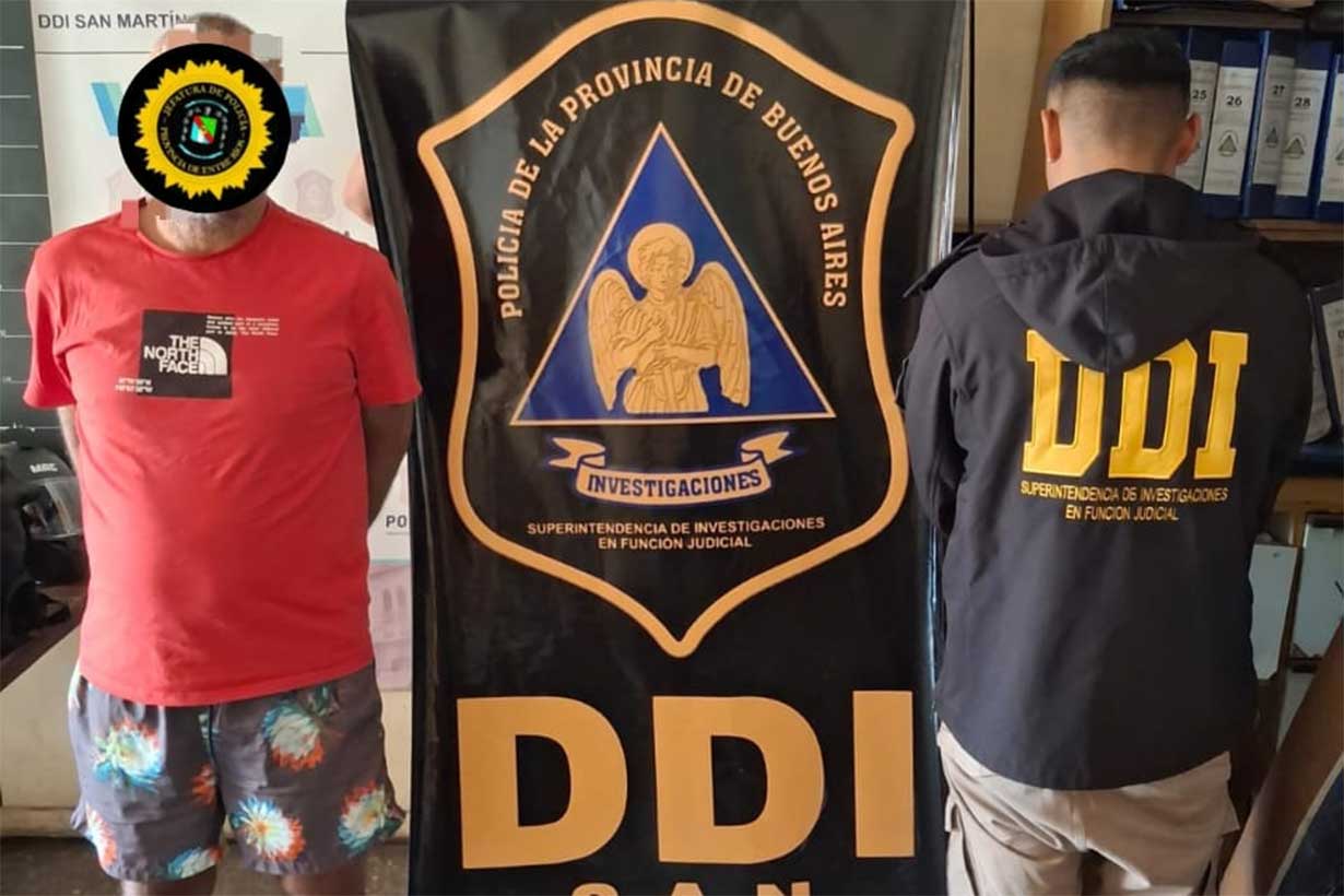 La foto de la policía, con la cara tapada