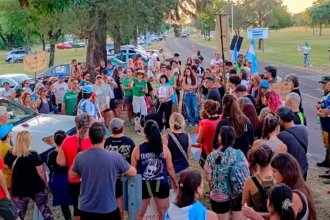 Este domingo, realizarán en Colón una caravana náutica en contra de HIF Global y en defensa del río Uruguay