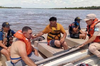 Navegación accidentada: rescataron a dos personas que cayeron al agua en Salto Grande
