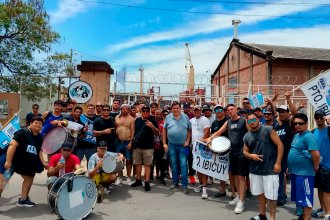 El paro total en el puerto de Concepción del Uruguay podría replicarse en todo el país