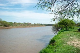 Homicidio en Diamante: acabó con la vida de su propio padre, lo arrojó al agua y se dio a la fuga