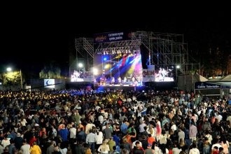 ¿Quiénes se subirán al escenario de la Artesanía? Los artistas confirmados y una banda de rock que se sumó a la grilla