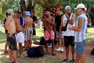 Cosecheros concordienses que viajaban a trabajar en Brasil quedaron varados en Corrientes