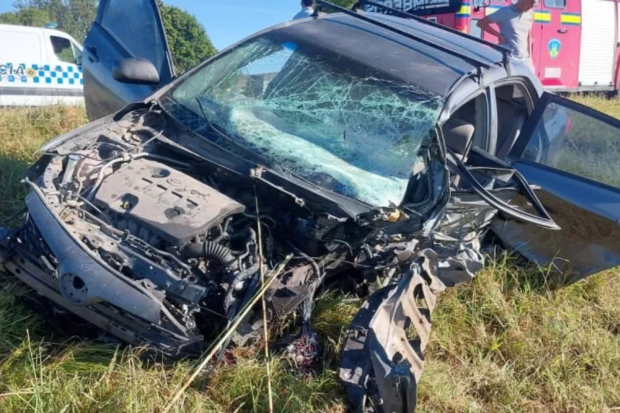Murió el conductor de un auto tras chocar con un camión recolector en Ruta 12 - Noticias - Elentrerios.com