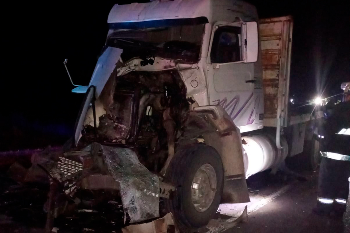Así quedó el Volvo tras el choque.