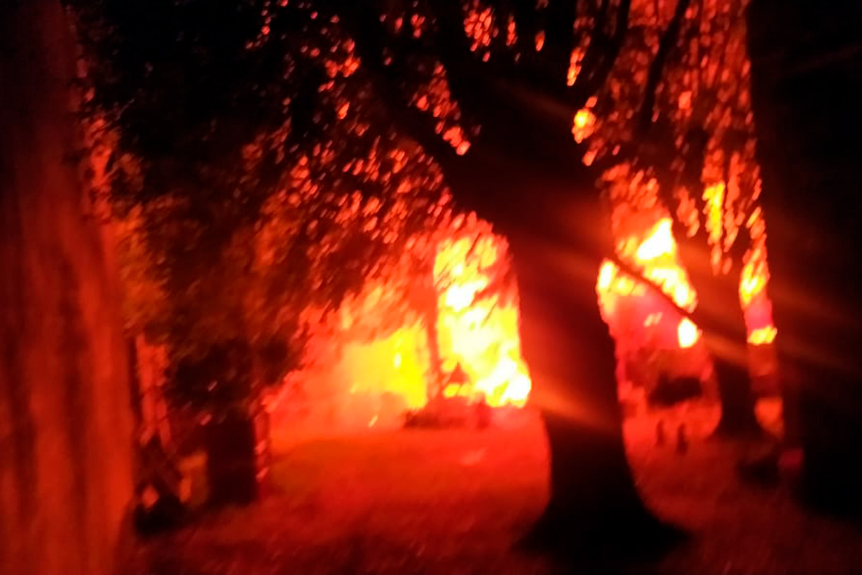 Ardió en llamas la vivienda en Calle 31 de Caseros