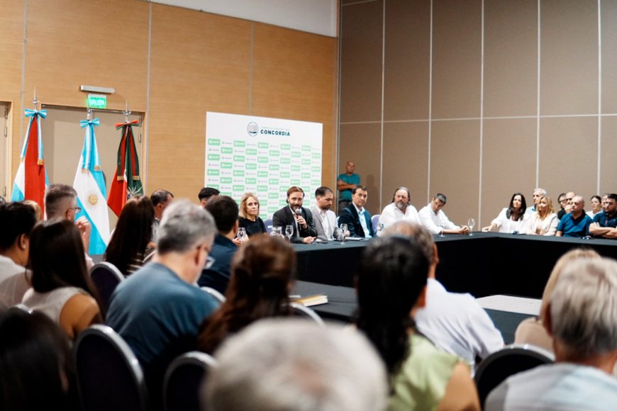 Azcué habló de inversión con fondos propios.