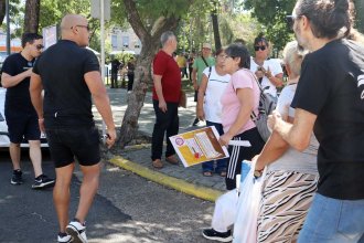 AGMER denunció agresiones a manifestantes en una esquina céntrica de Concordia