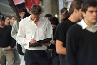 Mercado laboral. El desempleo aumentó en 2025 y terminó el año en 7,5%