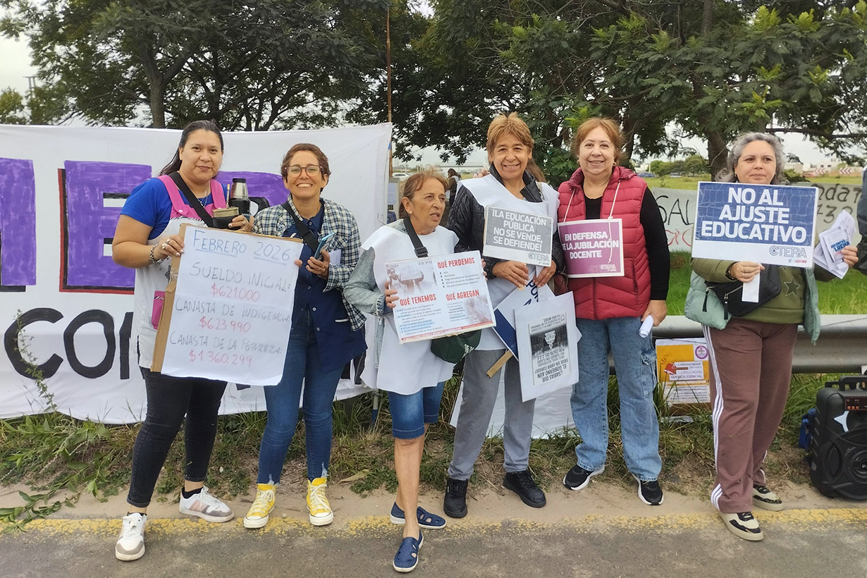 La protesta, esta mañana en acceso a Chajarí.