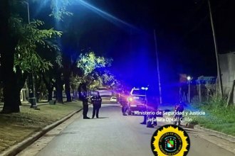 Dos heridos por el choque entre motos que circulaban en el mismo sentido. Uno de los conductores se dio a la fuga y apareció luego en el hospital