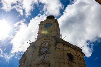 Tras reclamos y negociaciones, Paraná cerró aumento salarial con gremios municipales