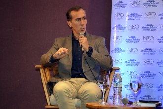 Frigerio, &ldquo;Chiqui&rdquo; Tapia, &ldquo;Sur Finanzas&rdquo; y Messi, en las respuestas de Alconada Mon desde Paraná