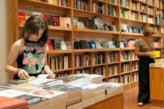 Producción de libros argentinos: hay más títulos, pero menos cantidad de ejemplares