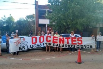 Suma críticas la visita del gobernador a San José. &ldquo;Encontrará a los docentes en cada punto de la provincia&rdquo;
