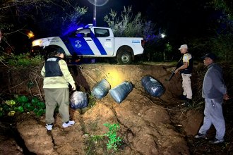 En inmediaciones del camping de ATE, secuestraron mercadería por $40 millones que iban a contrabandear por el río Uruguay