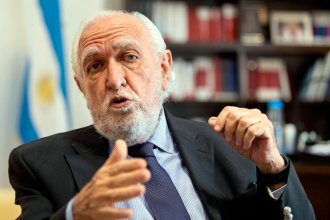 Por su &ldquo;aporte fundamental a la democracia&rdquo;, Gil Lavedra recibe un Honoris Causa