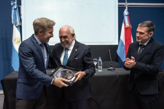 &ldquo;Un protagonista de nuestra historia&rdquo;, elogió Frigerio al participar de la entrega del título Honoris Causa a Gil Lavedra