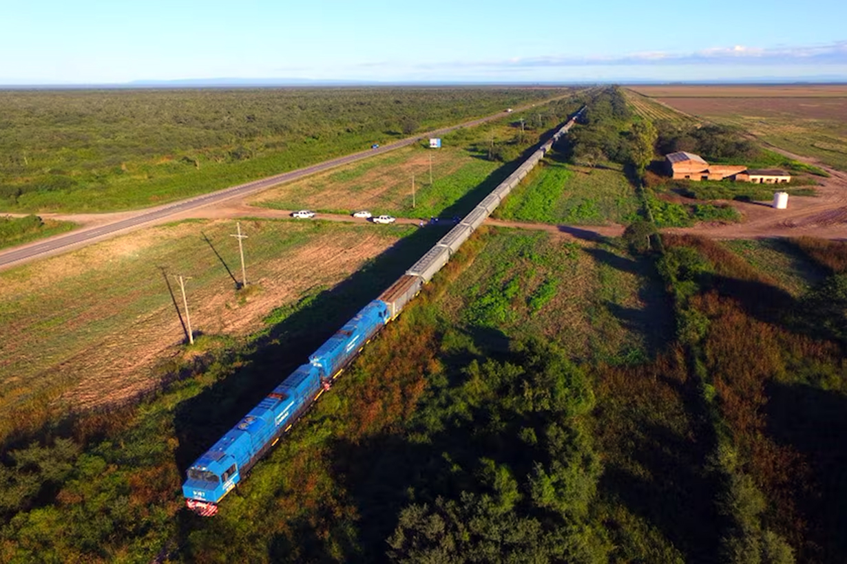 Esperan terminar la privatización a mitad de año.
