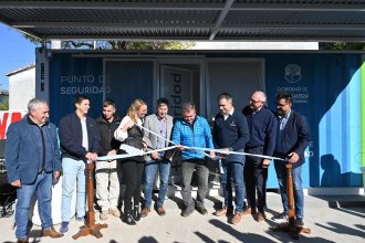 Refuerzan la seguridad en Gualeguaychú. Frigerio inauguró puestos policiales y entregó equipamiento