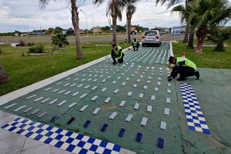 Llevaban ocultos 290 celulares en el auto. La mercadería incautada tiene un valor de $65 millones