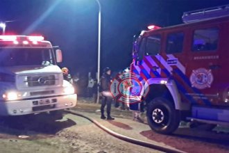 Encontraron a un hombre sin vida tras el incendio de una vivienda. Investigan si una fogata desencadenó la tragedia