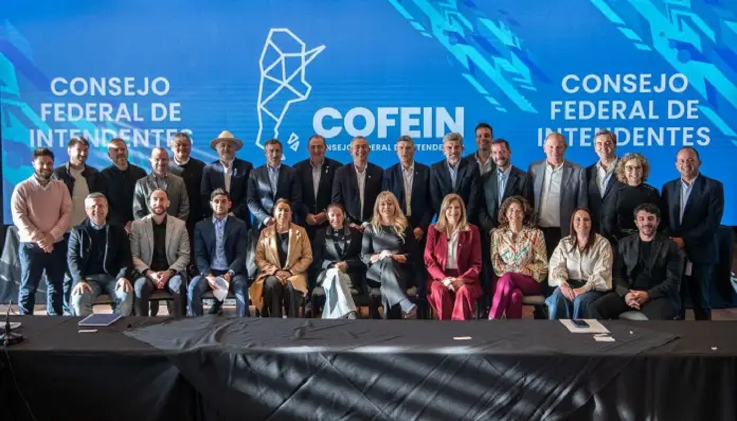 Junto a jefes municipales de todo el país, intendenta volvió a exigir a Nación la distribución de fondos - Noticias - Elentrerios.com