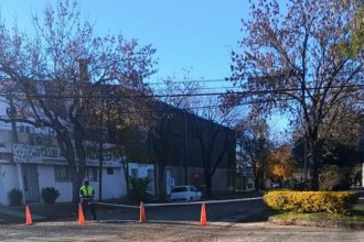 Conmoción en Villa Elisa: un menor perdió la vida tras choque frontal entre una bicicleta y un auto