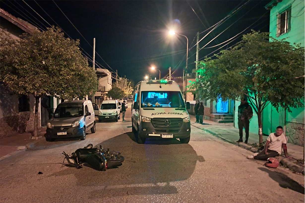 Motociclista quedó detenido tras chocar a alta velocidad, dejar a su acompañante grave e intentar negar el hecho - Noticias - Elentrerios.com