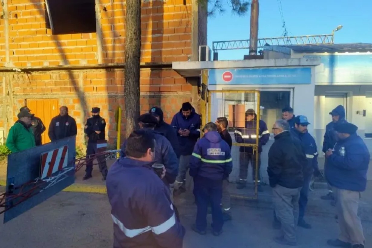 Rechazan amparo de ATE y avalan la ilegalidad de una protesta municipal en Gualeguaychú - Noticias - Elentrerios.com